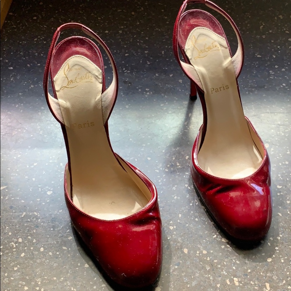 Beautiful Authentic Louboutin Red size 40